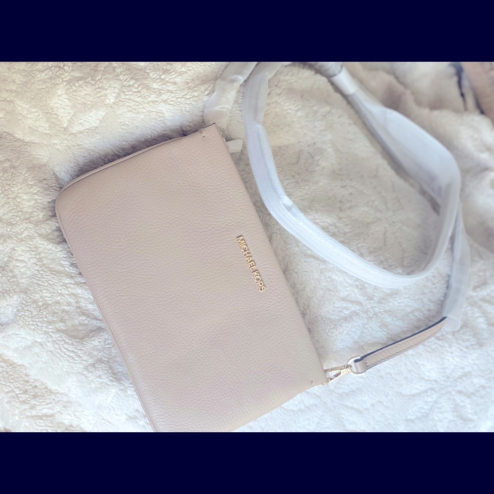 Michael Kors jet set large crossbody travel bag